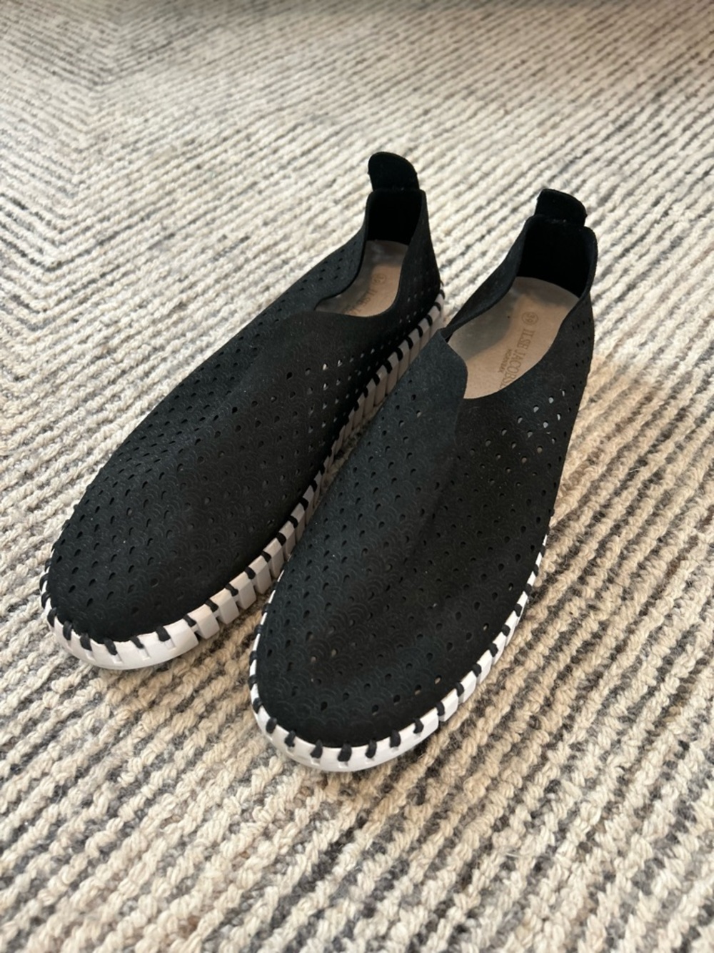 Ilse Jacobsen Tulip black perforated slip on shoes size 39 | 8.5-9